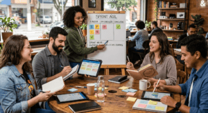 Equipe reunida em ambiente descontraído, planejando atividades com cadernos e tablets, representando a agilidade, colaboração e foco na entrega de valor em ciclos curtos de uma sprinter.
